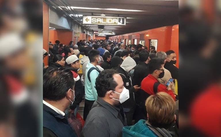 Caos en la Línea 3 del Metro… otra vez: Desalojan vagón sin explicación